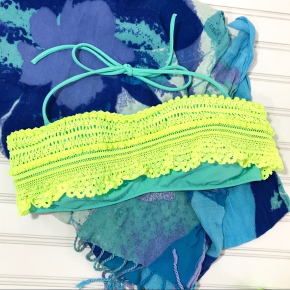 Victoria's Secret Other - Victoria’s Secret Bikini Top Bandeau Like New Lg